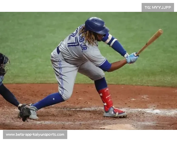 蓝鸟队格雷罗二世30轰领跑美联全垒打榜并刷新个人纪录 蓝鸟队格雷罗二世30轰领跑美联全垒打榜并刷新个人纪录