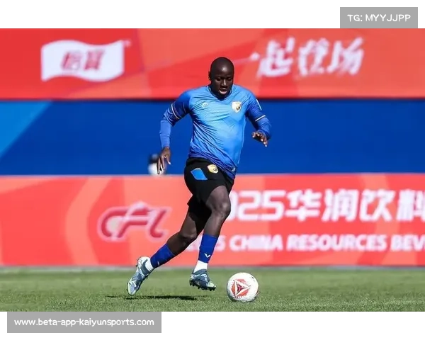 大连鲲城推出亲子看台套餐家庭观赛比例提升至25%促进家庭亲子互动与体育文化融合